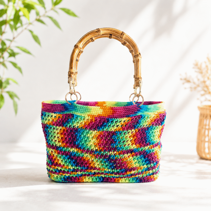 Haakpakket - Rainbow handtas met bamboe handvaten